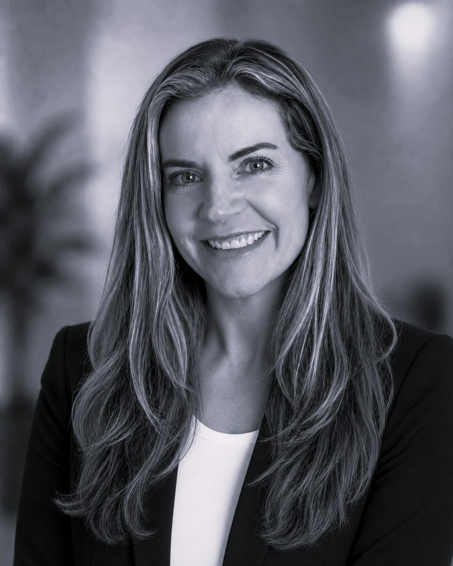 Portrait of Laura Perillo.